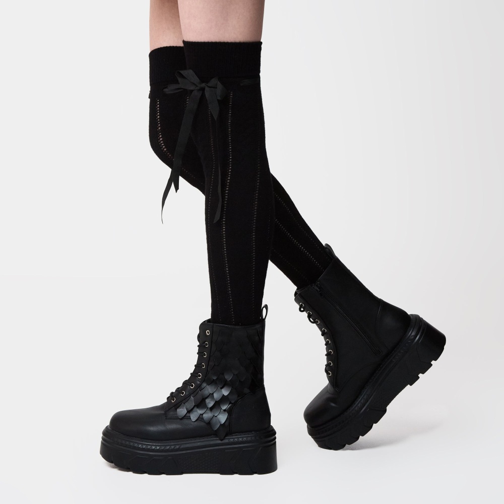 Koi Footwear Dungeons & Dragons - Draco Scale Chunky Stomper Platform Boots - Black